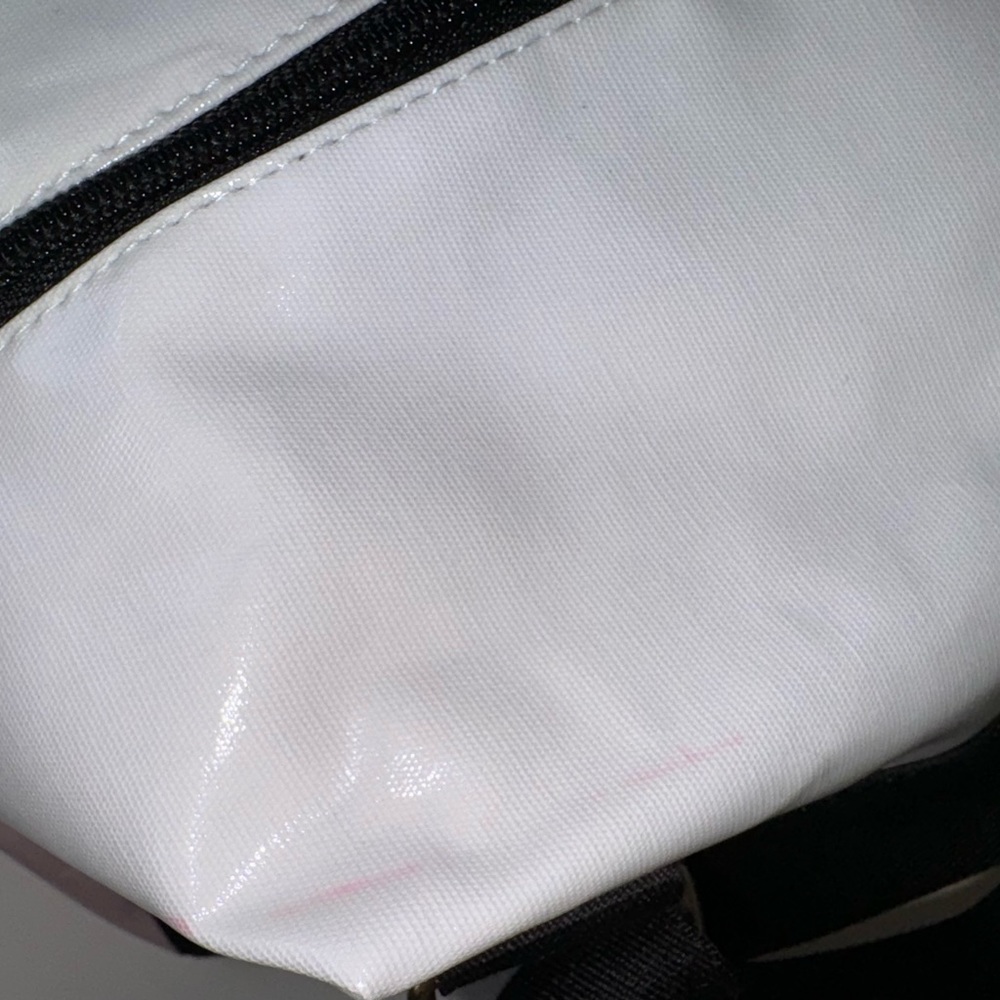 NWT Victoria’s Secret Weekender Gym Bag - Picture 7 of 11
